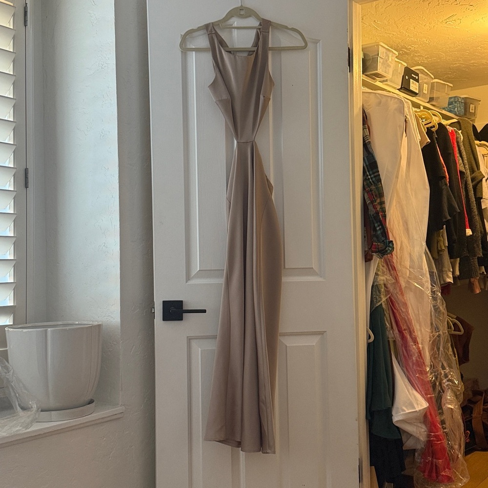Elegant Beige Halter Maxi Dress